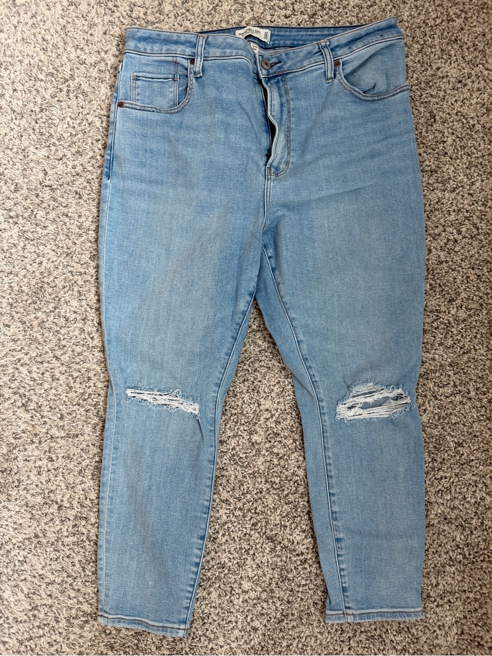 Abercrombie & Fitch Light Blue Skinny Jeans with Knee Rips